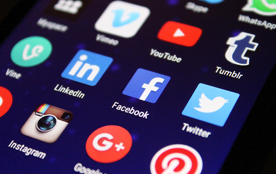 tion réseaux sociaux entreprise visibilité digitale engagement communauté agence SMO bordeaux