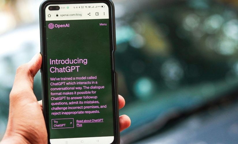 outil IA rédaction web chatGPT claude jasper comparaison création contenu agence digitale bordeaux